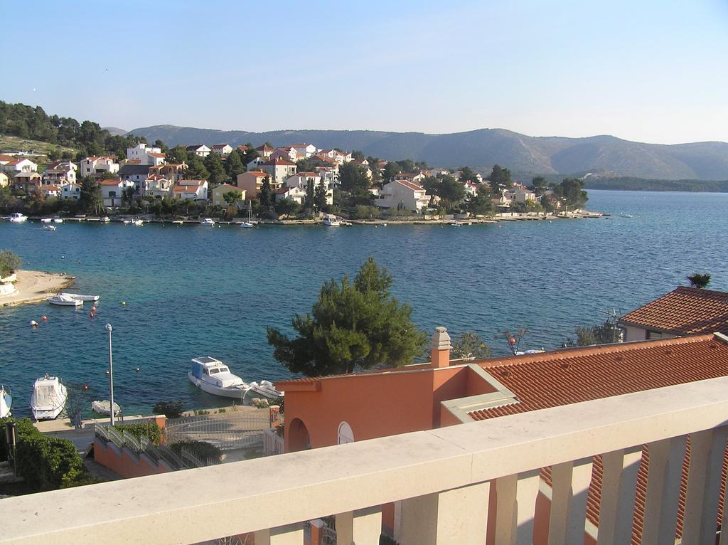 Apartments Pralija Zaboric Luaran gambar