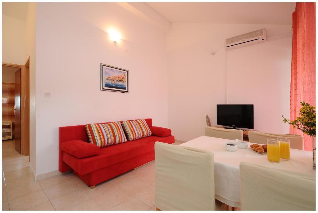 Apartments Pralija Zaboric Luaran gambar