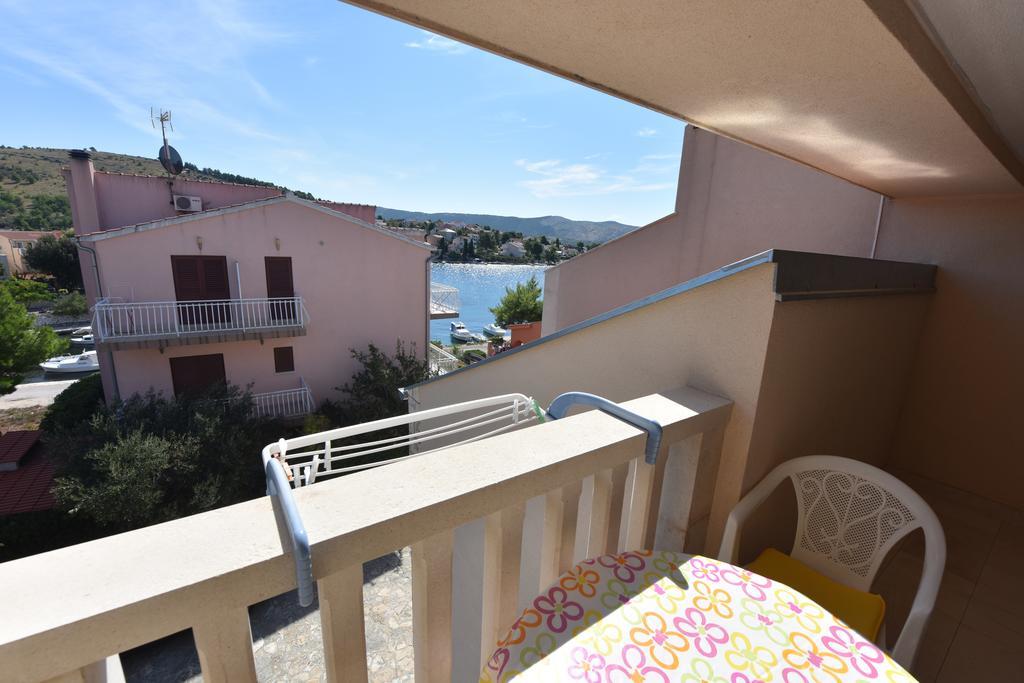 Apartments Pralija Zaboric Luaran gambar