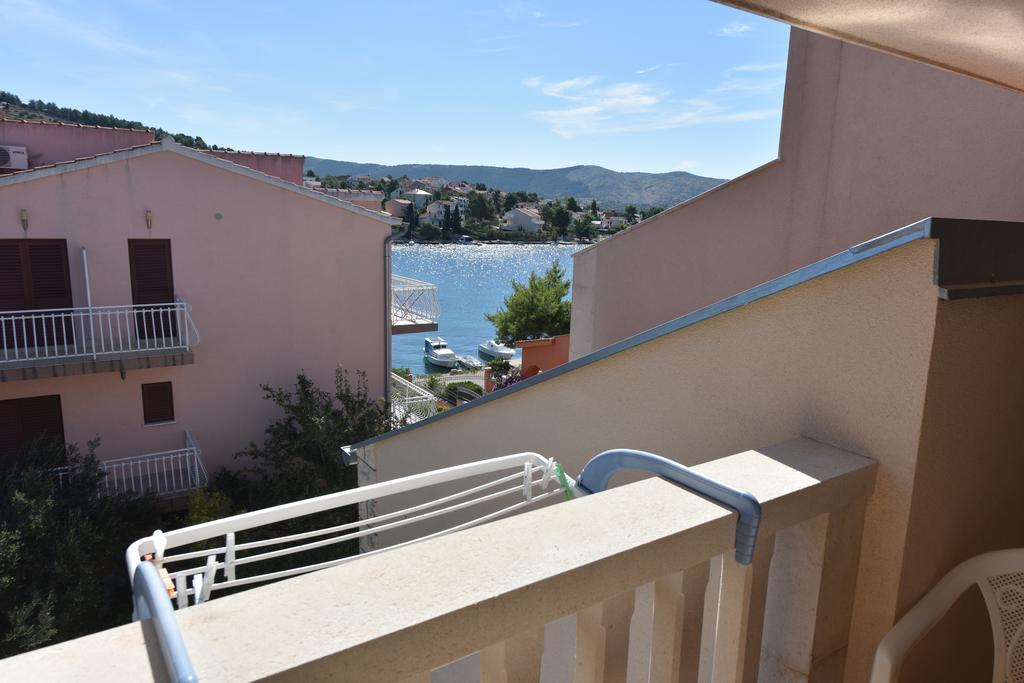 Apartments Pralija Zaboric Luaran gambar