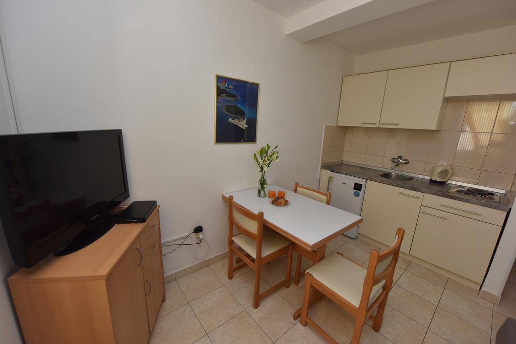 Apartments Pralija Zaboric Luaran gambar