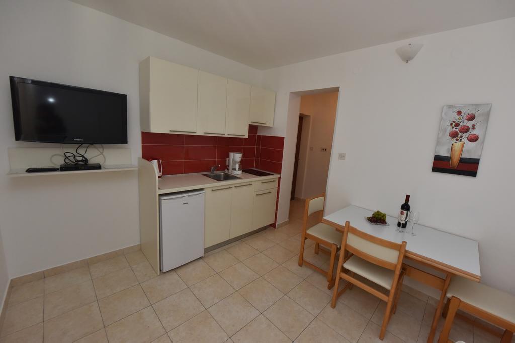 Apartments Pralija Zaboric Luaran gambar