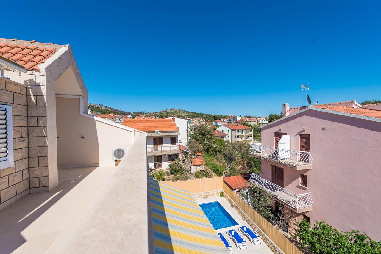 Apartments Pralija Zaboric Luaran gambar